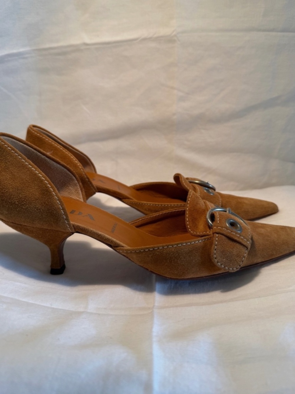 Vintage Prada S/S 2002 Brown Suede Buckle Kitten Heels Size 39 - Picture 8 of 10